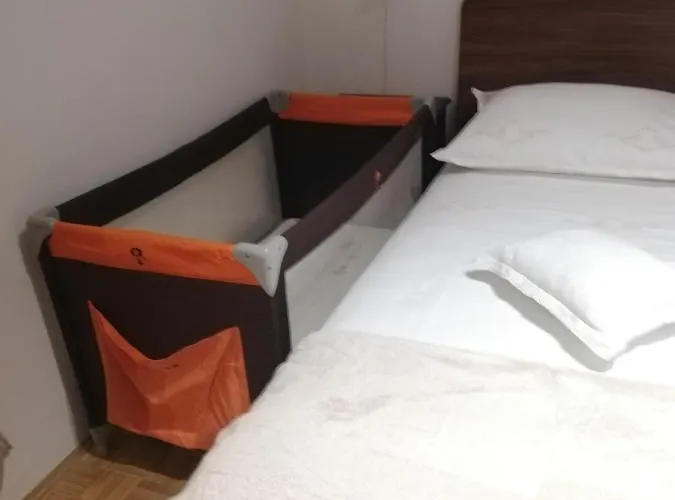 Lazy Summer Days Apartment Split