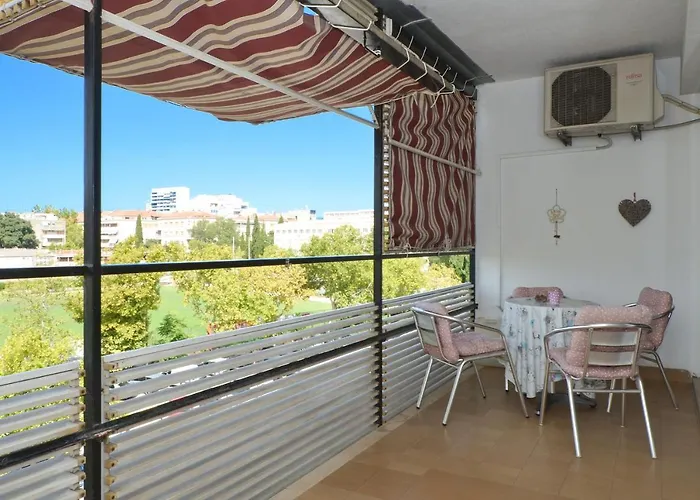 Lazy Summer Days Apartment