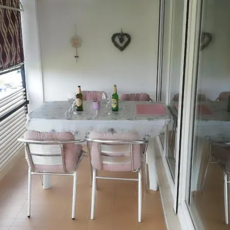 Lazy Summer Days Apartman